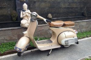 Bali Vintage Tours - Vespa Classic 5817